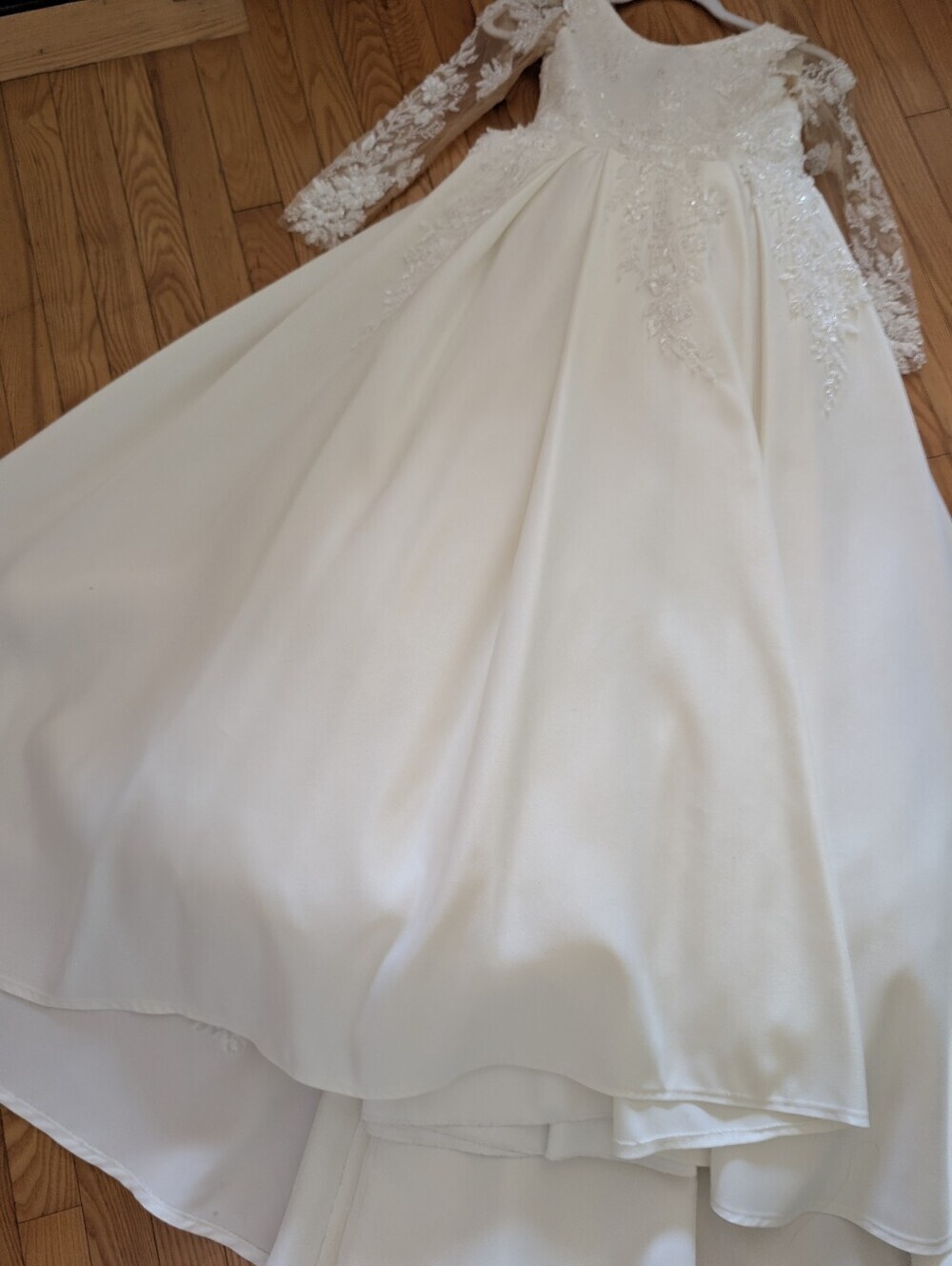 STUNNING DRESS - Picture 14 of 16